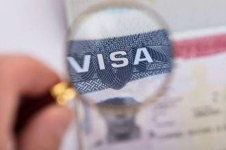 administratia trump a luat in considerare si anularea alegerilor din 2024 cand a scos romania din visa waiver politico 6826f2a4328a9