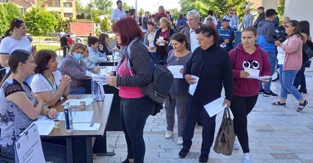 aproape 400 de locuri de munca vacante in olt pentru ce meserii sunt interesati angajatorii si unde pot fi contactati acestia 68322badae614