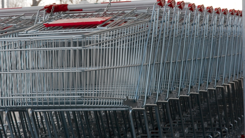 aproape 6 din 10 romani se tem ca nu vor tine pasul cu scumpirile conform unui studiu sociologic 6828187c370c1