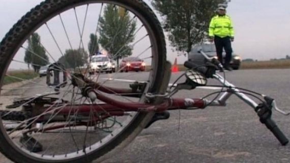 biciclist spulberat de un autoturism pe dn67 victima nu a avut nicio sansa a murit pe loc 6826f811258be