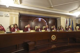 breaking news ccr a decis ca publicarea declaratiilor de avere si includerea informatiilor despre bunurile sotilor si copiilor sunt neconstitutionale 683866bdca389