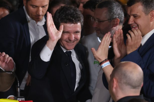 cand incepe mandatul lui nicusor dan noul presedinte al romaniei calendarul evenimentelor pana in ziua depunerii juramantului 682b0d93334bd