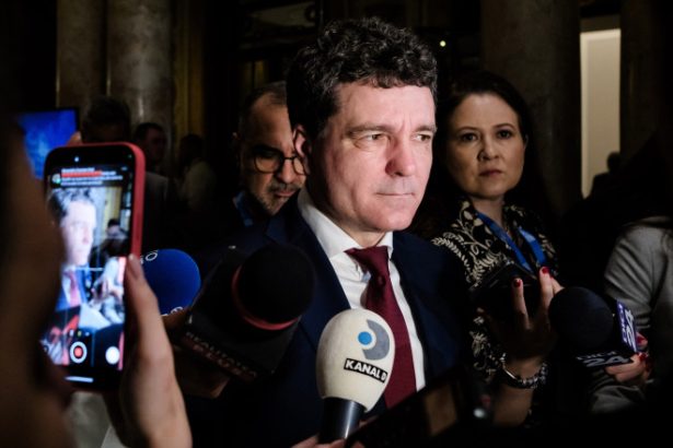 care este prima tara pe care nicusor dan ar dori sa o viziteze in calitate de presedinte mi as dori foarte mult 682ee71f0e88d