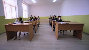 cladirile scolii din topana si garzii 4 osica de sus reabilitate pe bani de la ministerul dezvoltarii 682cb235b913e