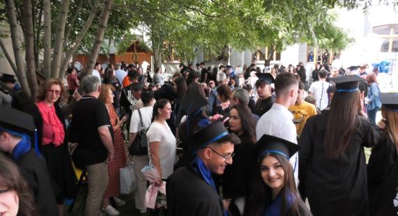 cnrge29482ultimul clopotel pentru absolventi 68305706aed4f