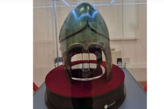 coiful chalcidic de la bals simbolul unui lider si comoara muzeului oltean 6829ca0c1a7bd