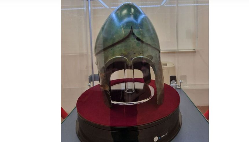 coiful chalcidic de la bals simbolul unui lider si comoara muzeului oltean 6829ca0c1a7bd