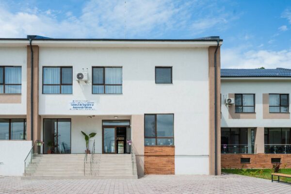 consiliul judetean olt a construit un centru de ingrijire pentru persoane adulte cu dizabilitati foto 683759c804786