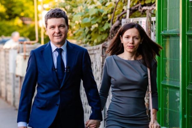 de ce a lipsit mirabela gradinaru de la ceremonia de investire a lui nicusor dan a participat doar fiica sa aheea 683459a7c7eb5