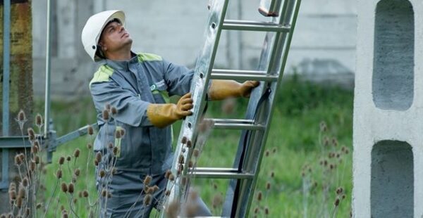 distributie oltenia atrage atentia asupra riscurilor de accident in sezonul activitatilor agricole piscicole si de curatare a terenurilor 682fa97d6dadd