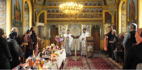 evlavie si rugaciune la slatioara de sf constantin si elena 682dc48a0beb3