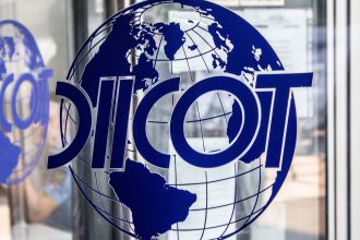 femeie exploatata 7 ani de o familie din bucuresti fortata sa se prostitueze si sa faca video chat primea mancare o data pe zi 68374fc7d0aea