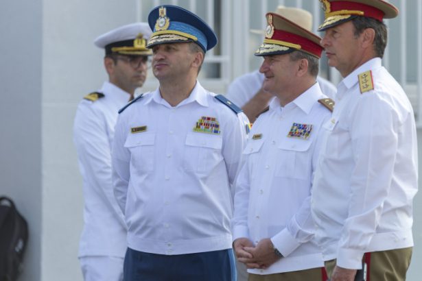 fostul purtator de cuvant al mapn generalul constantin spinu a fost trecut in rezerva 68342d200c5ae