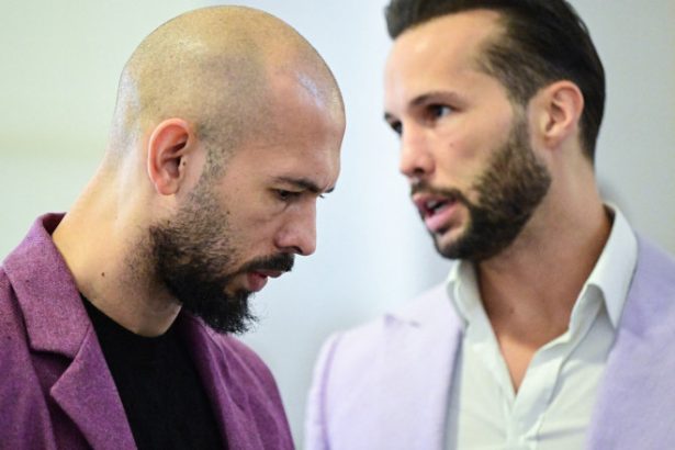 fratii tate se vor intoarce in marea britanie pentru a raspunde acuzatiilor de viol dupa ce se incheie procedurile din romania 6838a99290060