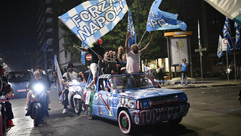 galerie foto extaz la napoli dupa ce echipa a castigat al patrulea titlu de campioana a italiei 68317e58d5a79