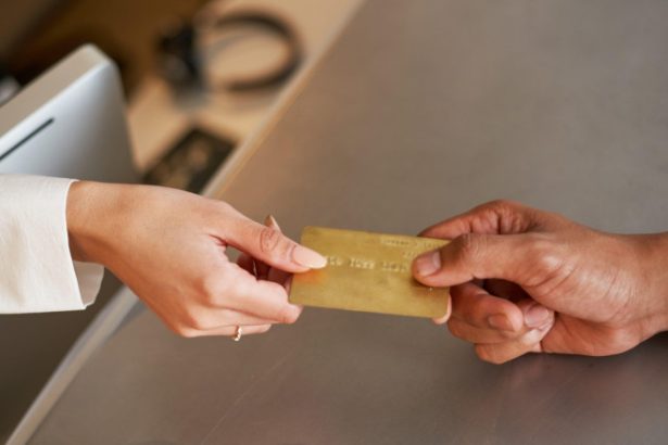 in ce investesc superbogatii piata de lux nu se prabuseste ci se reconfigureaza 682c150459013