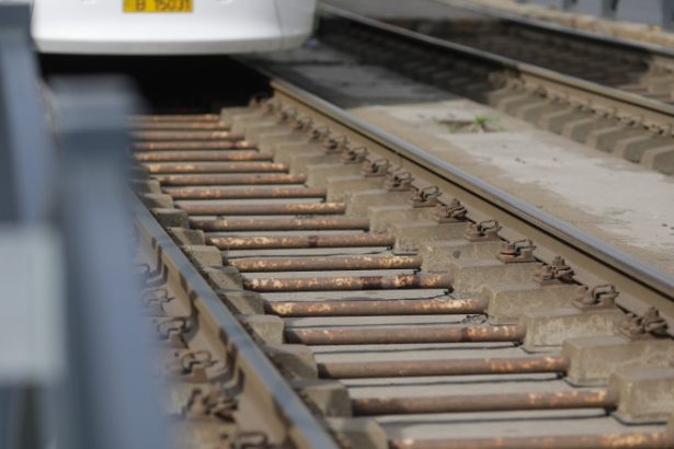 incident in bucuresti un pieton a fost lovit de tramvai circulatia mai multor linii afectata 682c7b314c972