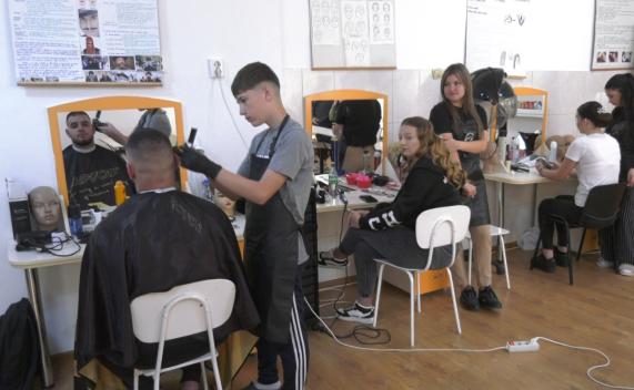 liceul economic petre s aurelian ceas aniversar 682f0eefcce61