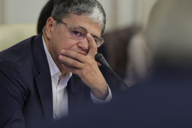 marcel bolos pesimist privind deficitul sunt greu de strans 30 de miliarde de lei fara cresteri de taxe 6839a4241636a