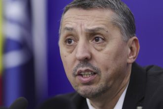 ministrul educatiei zona foarte mare de analfabetism functional ii face pe oameni sa creada ca vindecam cancerul cu coada soricelului 6838a99671df4