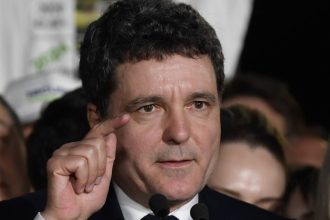 nicusor dan amenintat cu moartea pe o retea sociala mesajul a fost scris de un sustinator al lui george simion 682dd150cbb30