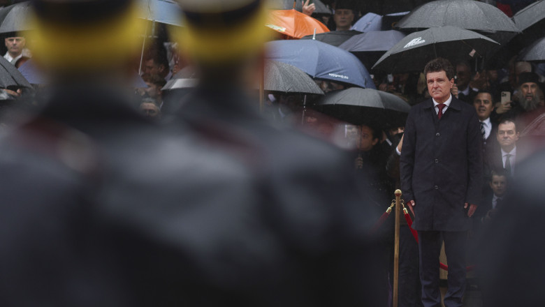 nicusor dan anunta ca va numi un director civil la sri presedintele propune si parlamentul aproba 6834586f09a34