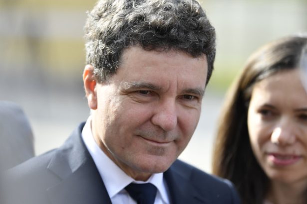 nicusor dan devine oficial presedintele romaniei ceremonia de investire are loc de la ora 1200 la palatul parlamentului 6833fe3fa22ea