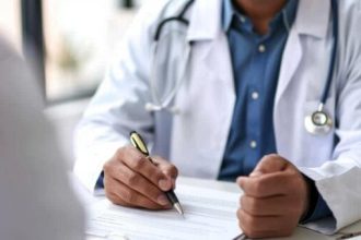 o asistenta si a dat seful in judecata si a primit castig de cauza in instanta ce acuzatii i a adus angajatorului 683071d65fd9e