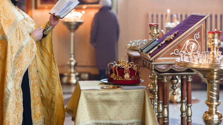 obiceiuri interzise de sfintii imparati constantin si elena explicatia preotului nimic din ceea ce lucram nu sporeste 682d5656be854