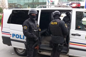 perchezitii in mai multe judete inclusiv in olt intr un dosar de inselaciune fals si uz de fals video 682f1ce41c09a