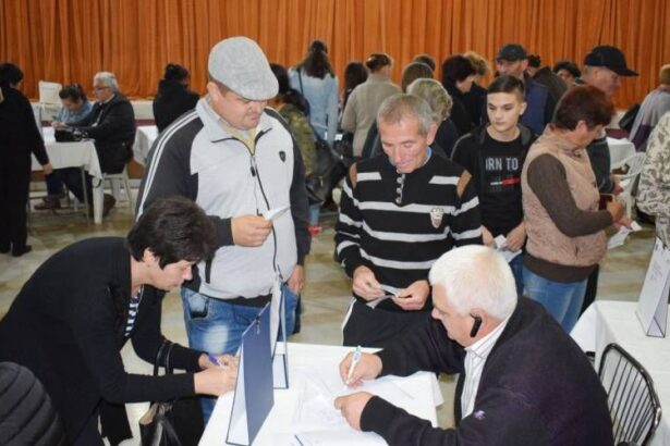 peste 1 000 de persoane si au gasit o slujba prin intermediul ajofm olt 683956db497d4