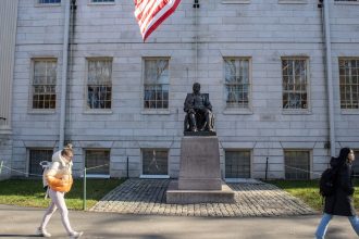 povestea studentului roman prins la mijloc in conflictul harvard trump trebuie neaparat sa termin ultimul an 683144e69184e