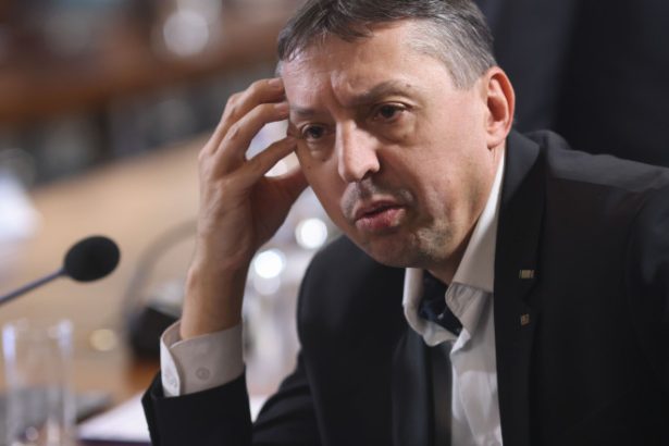 raport al ministrului educatiei invatamantul preuniversitar e ineficient risc de securitate nationala 682c14056846e