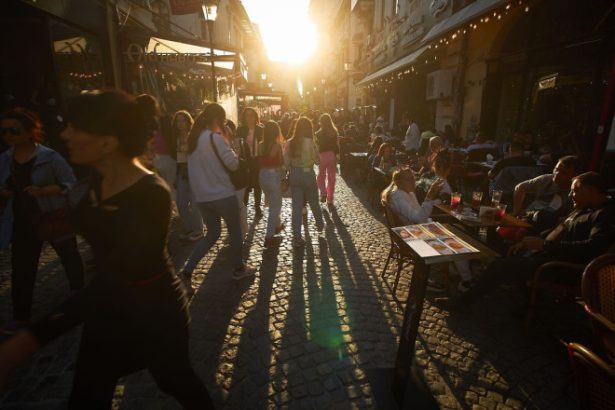 romania a avut cea mai mare scadere a numarului de locuitori din ue eurostat populatia a scazut cu peste 25 milioane in 20 de ani 682da72581f83