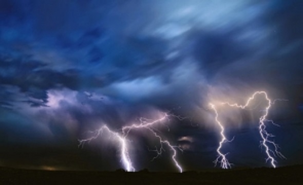 romania maturata de furtuni pana luni seara ploi torentiale vijelii si grindina 6834665f50704