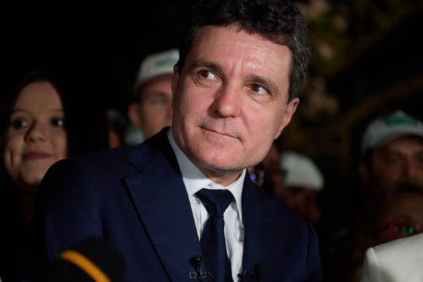 sase senatori americani mesaj de felicitare pentru nicusor dan comunitatea euroatlantica este mai puternica cu romania la masa 682d6a36a84ad