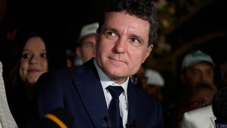 sase senatori americani mesaj de felicitare pentru nicusor dan comunitatea euroatlantica este mai puternica cu romania la masa 682d6a36a84ad