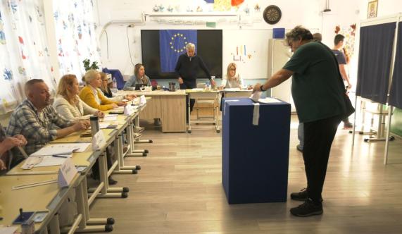 slatinenii au votat cu incrdere si speranta 68299ed246c5f