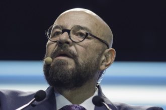 statul obligat sa i plateasca despagubiri de peste 100 000 euro lui piedone pentru condamnarea in dosarul colectiv 682701a722c2a