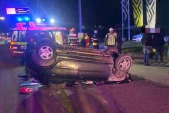 trei tineri cu varste intre 18 si 23 de ani la spital in urma unui grav accident soferul era baut si a fugit de la fata locului videofoto 682cf0a88dc0f