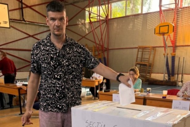 tudor chirila votul asta trebuie vegheat iar presedintele trebuie privit cu un ochi critic ca suntem votanti nu adepti 682af3bced5f7