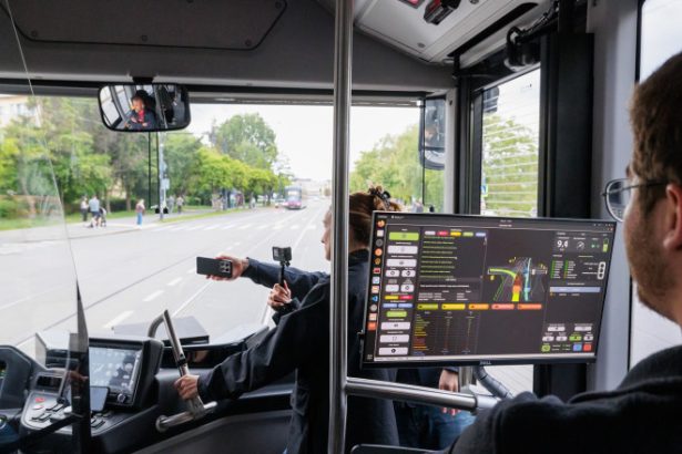 un autobuz electric fara sofer a fost testat in premiera la cluj napoca viitorul circula in oras fara sofer dar cu viziune 68309d6bb5617