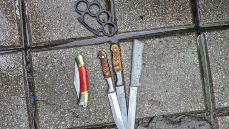 un barbat a fost gasit cu cutite un briceag si un box la protestul din piata constitutiei cerut de george simion 68348ad07c1e9