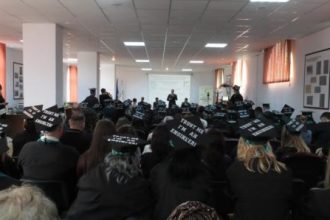 usamve29482emotii la final de studentie 682f0eec34f08