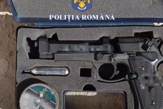 val de perchezitii ale politiei romane in tara in dosare privind arme si munitii detinute ilegal zeci de persoane duse la audieri 6828afb7a97c2
