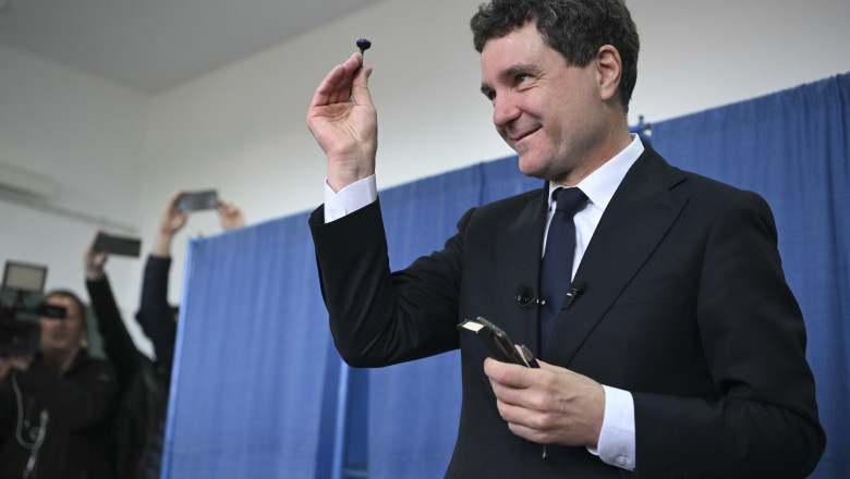 video alegeri prezidentiale 2025 mesajul lui nicusor dan dupa aparitia primelor rezultate e timpul sa luptam pentru o singura romanie 682a258b4fc51