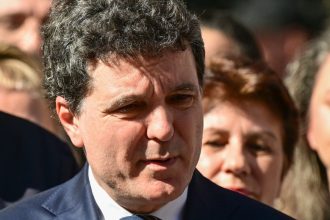 video antreprenorii ii cer lui nicusor dan sa nu creasca taxele dan sucu problema deficitului e legata de cheltuirea larga a banului public 683823f692698