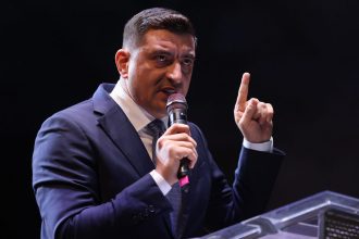 video cest mon opinion simion le da lectii francezilor la ei acasa in 20 50 de ani franta ca tara crestina nu va mai exista 682733fa273da