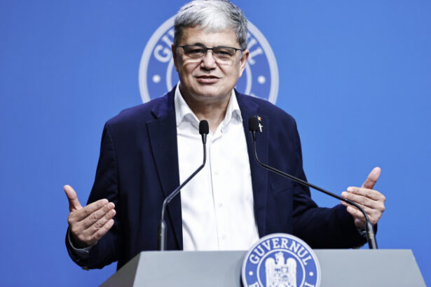 video comisia europeana a suspendat 869 milioane de euro din cererea 3 din pnrr bolos anunta cate jaloane sunt neindeplinite 6839938dc71e9