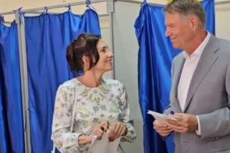 video klaus iohannis declaratii dupa ce a votat la sibiu ce a spus despre ultimii 10 ani ai romaniei 6829b3cf62ad6